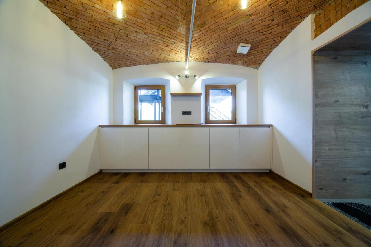 Appprusnik Apartment Ljubljana Bagian luar foto